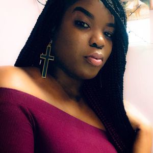 Meet your Posher, Kendra